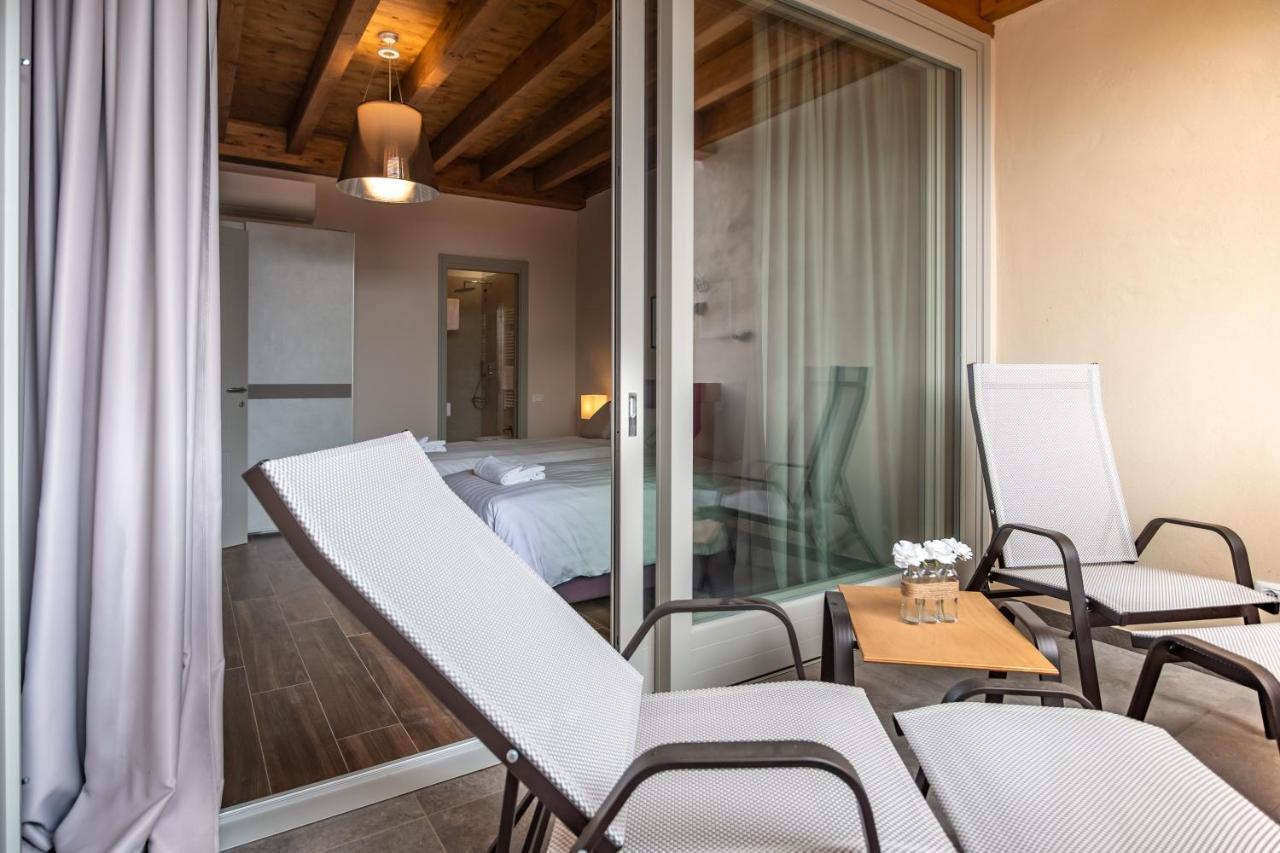 Ferienwohnung Borgo Di Drugolo Lonato del Garda Exterior foto